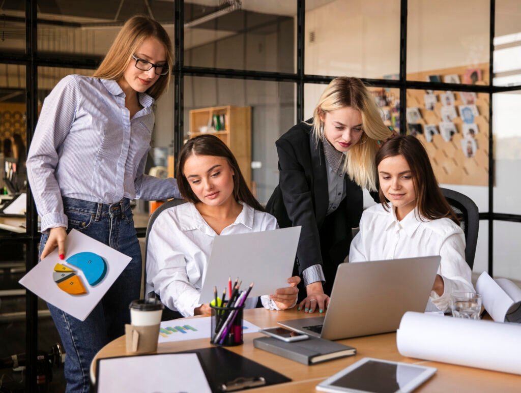 mock-up-females-working-together